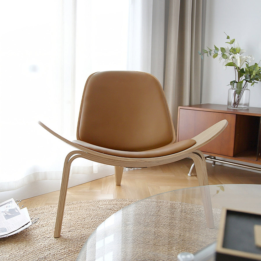 Hans Wegner CH07 Shell Chair, White & Oak detail view for armchair for living room