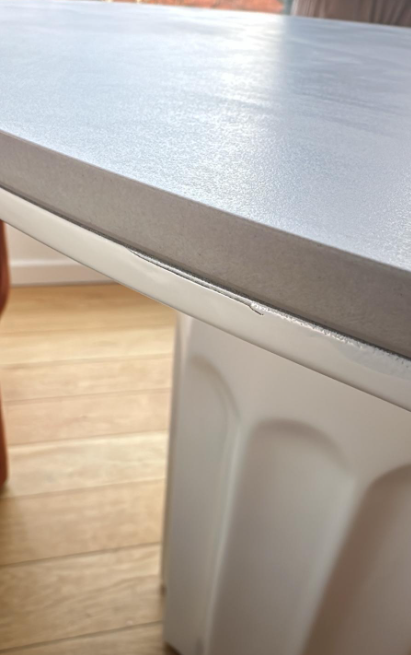 Heman Round Dining Table, Display, Slight Damaged/ 90CM