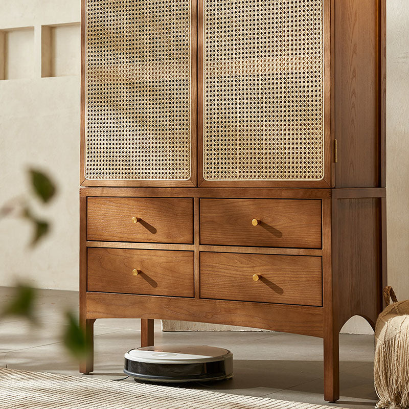 Dylan Rattan Wardrobe