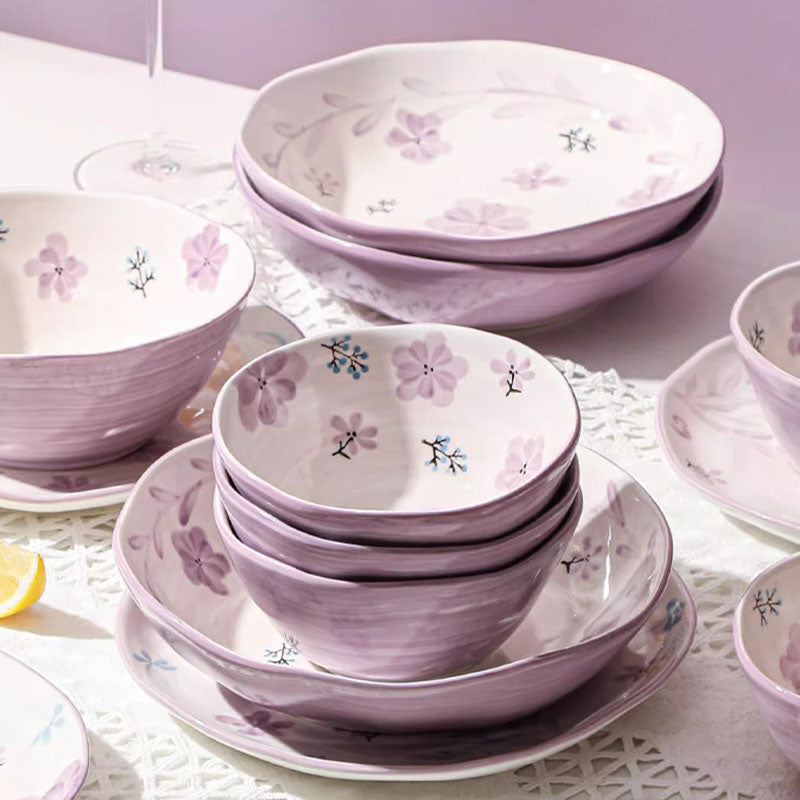 Layla Orchid Dining Set detail view for tableware set