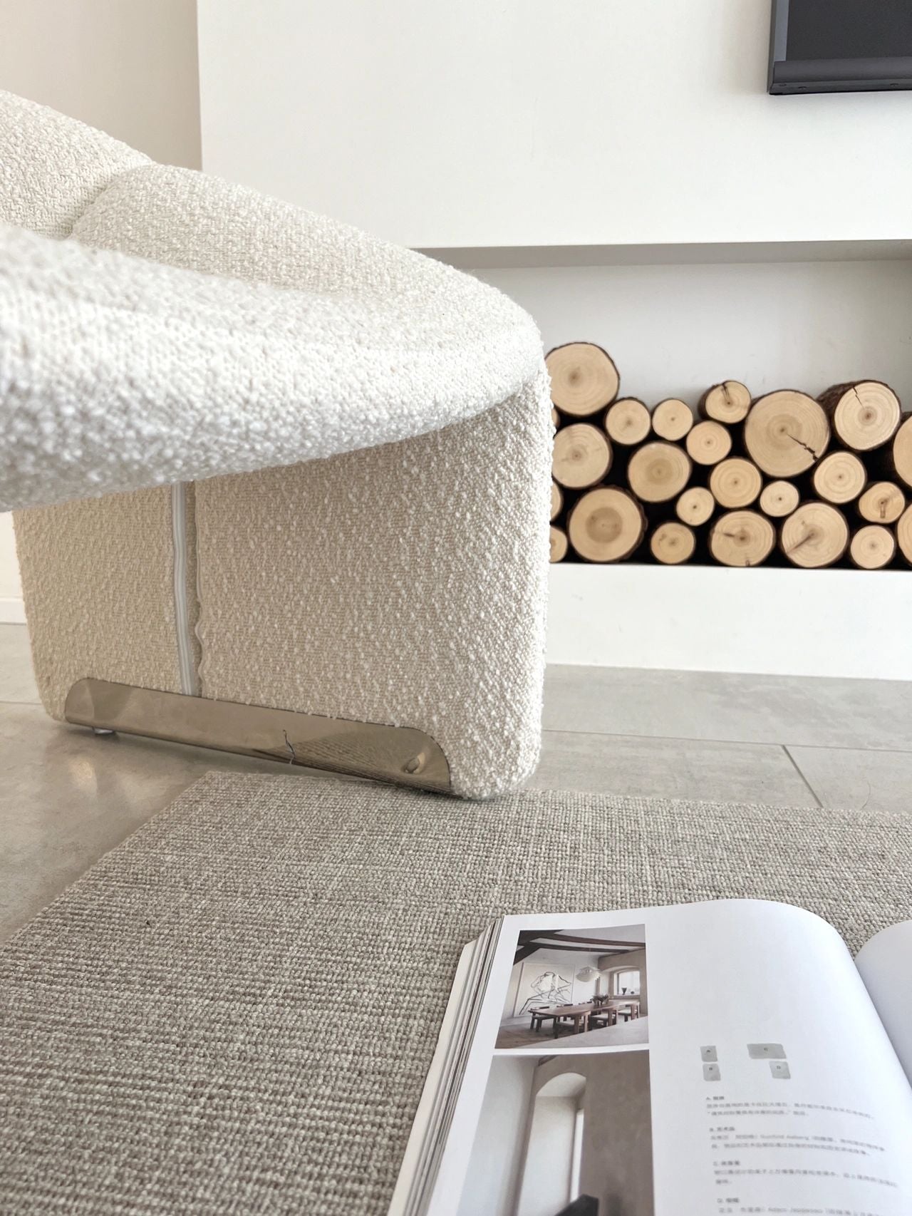 Onda Armchair, White Boucle