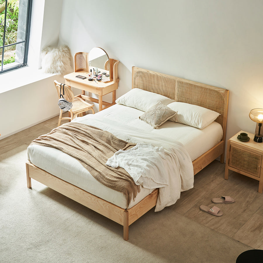 Mason King Size Bed, Superking Size Bed, Rattan & Solid Wood, Oak detail view for bedroom storage bed