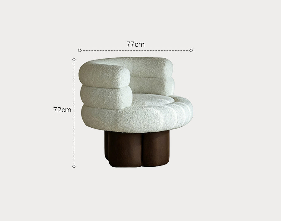 Darlene Armchair, Boucle