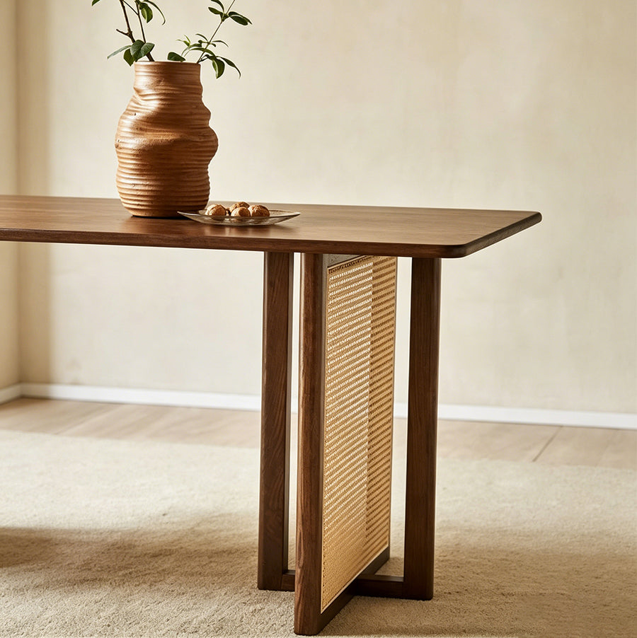 Isla Dining Table for modern UK dining room