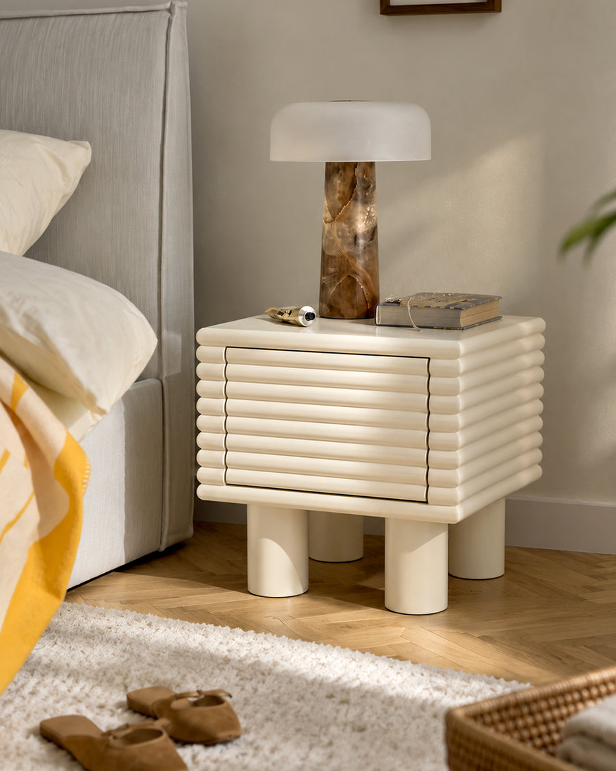 DiGiovanni 2 Drawer Bedside Table, Wood