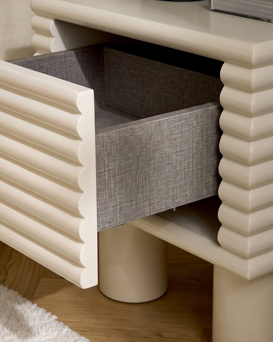 DiGiovanni 2 Drawer Bedside Table, Wood