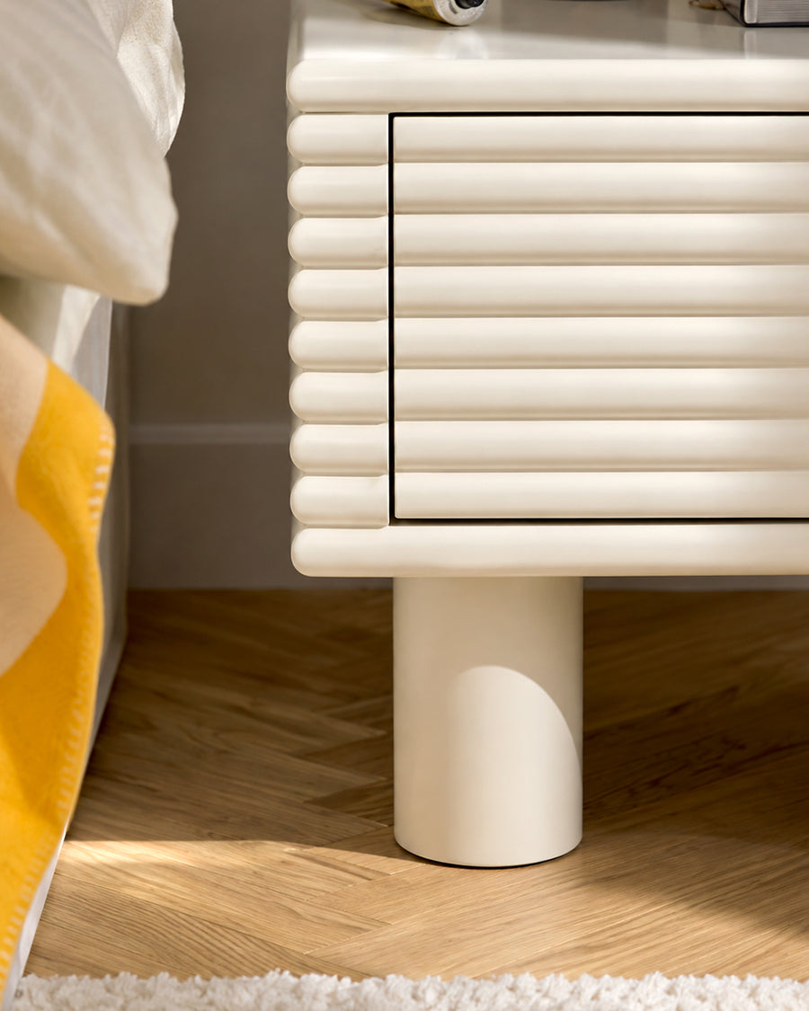 DiGiovanni 2 Drawer Bedside Table, Wood