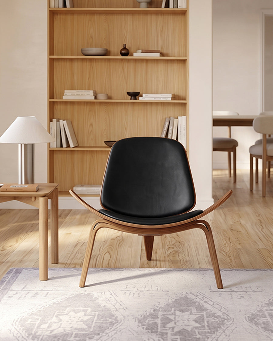 Hans Wegner CH07 Shell Chair, Walnut & Black