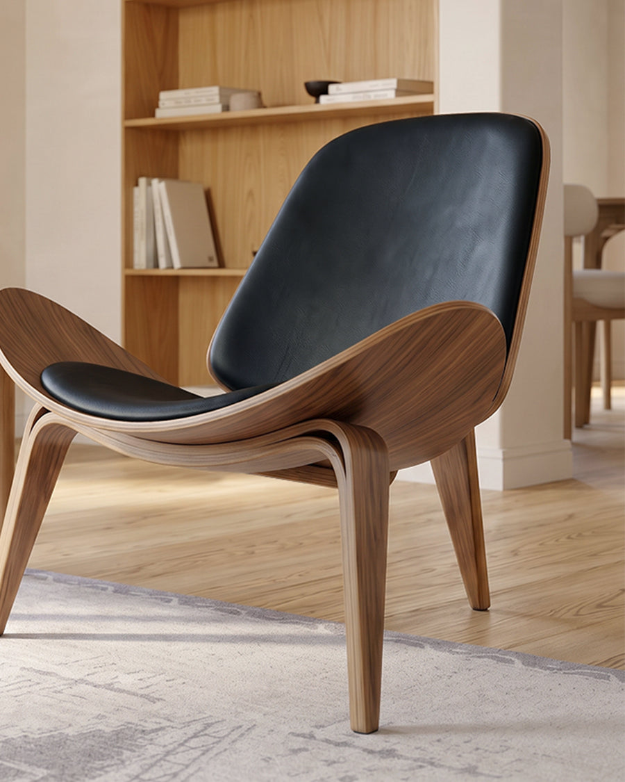 Hans Wegner CH07 Shell Chair, Walnut & Black