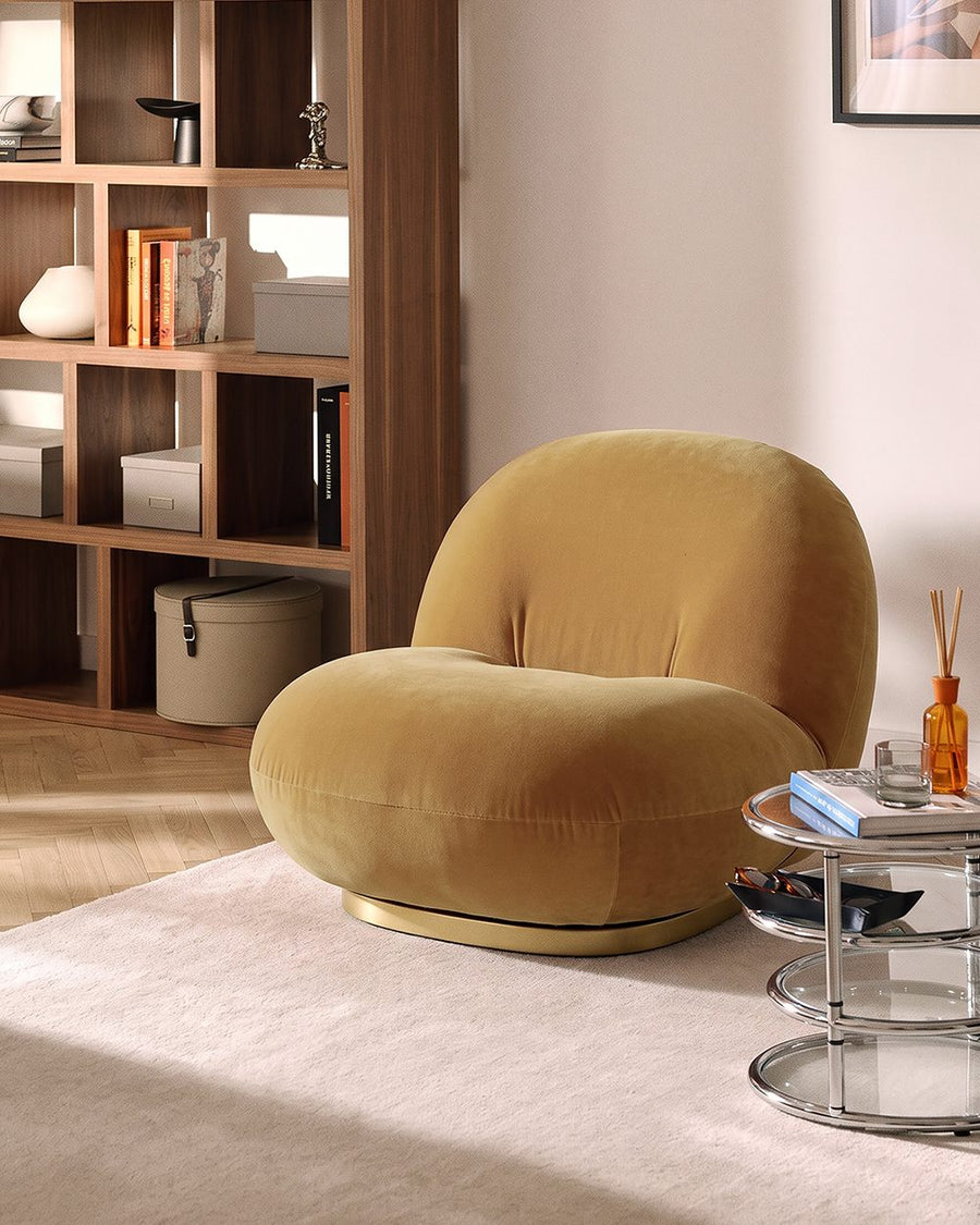 Gubi Pacha Chair, Accent Chair, Boucle With Gold Base 产品图 17