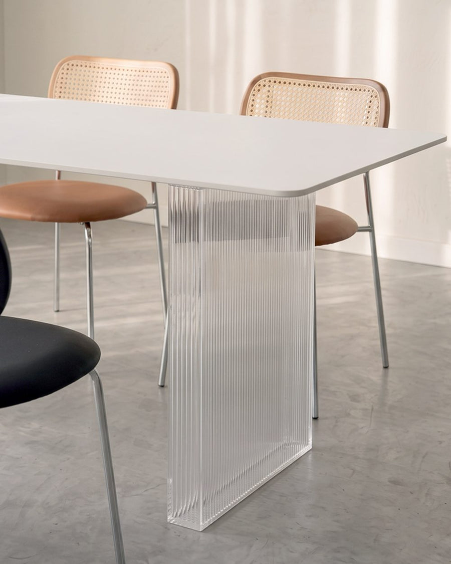 Leonie White Dining Table, Acrylic 产品图 15