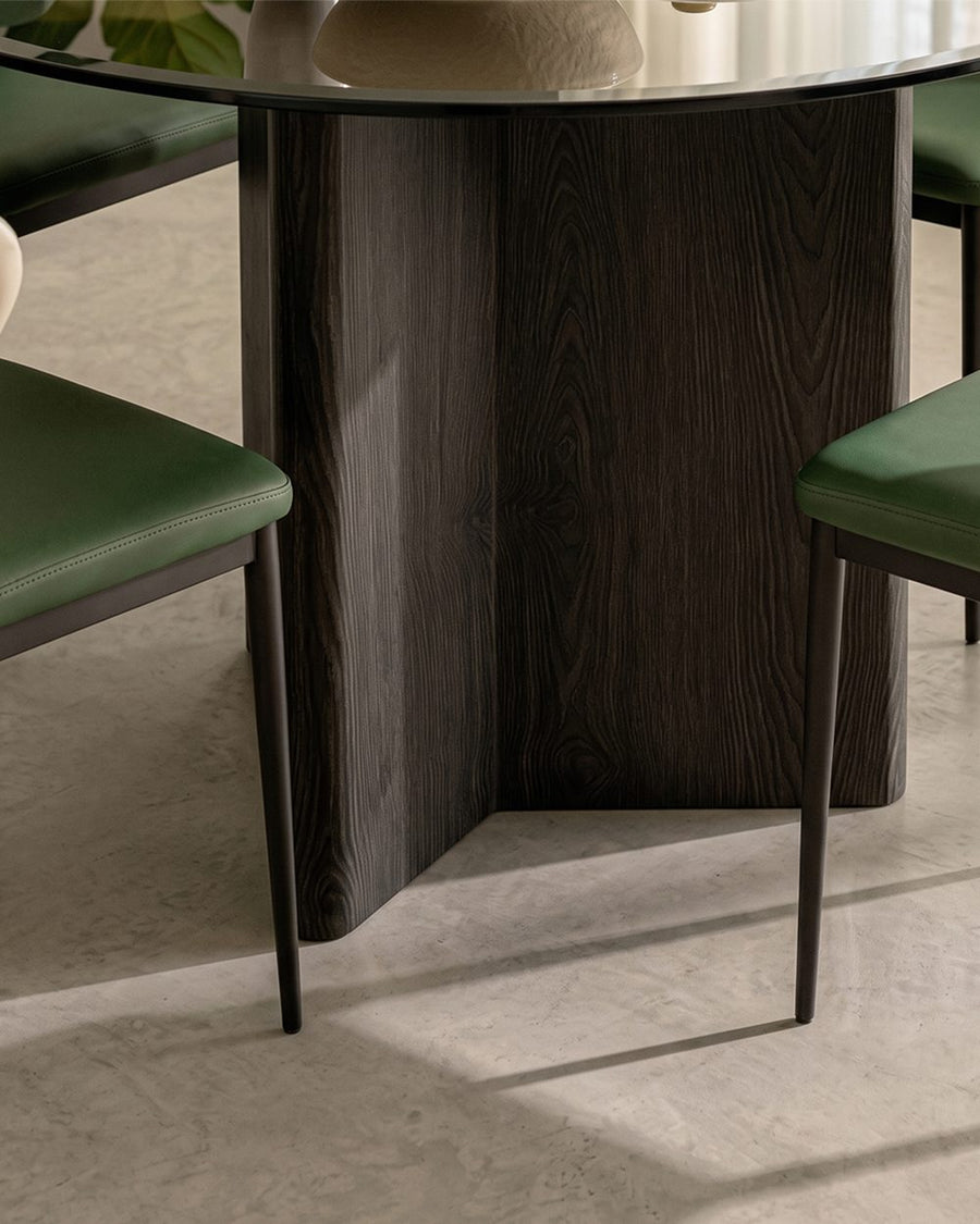 Tricia Dining Table, Black Glass Top 产品图 15