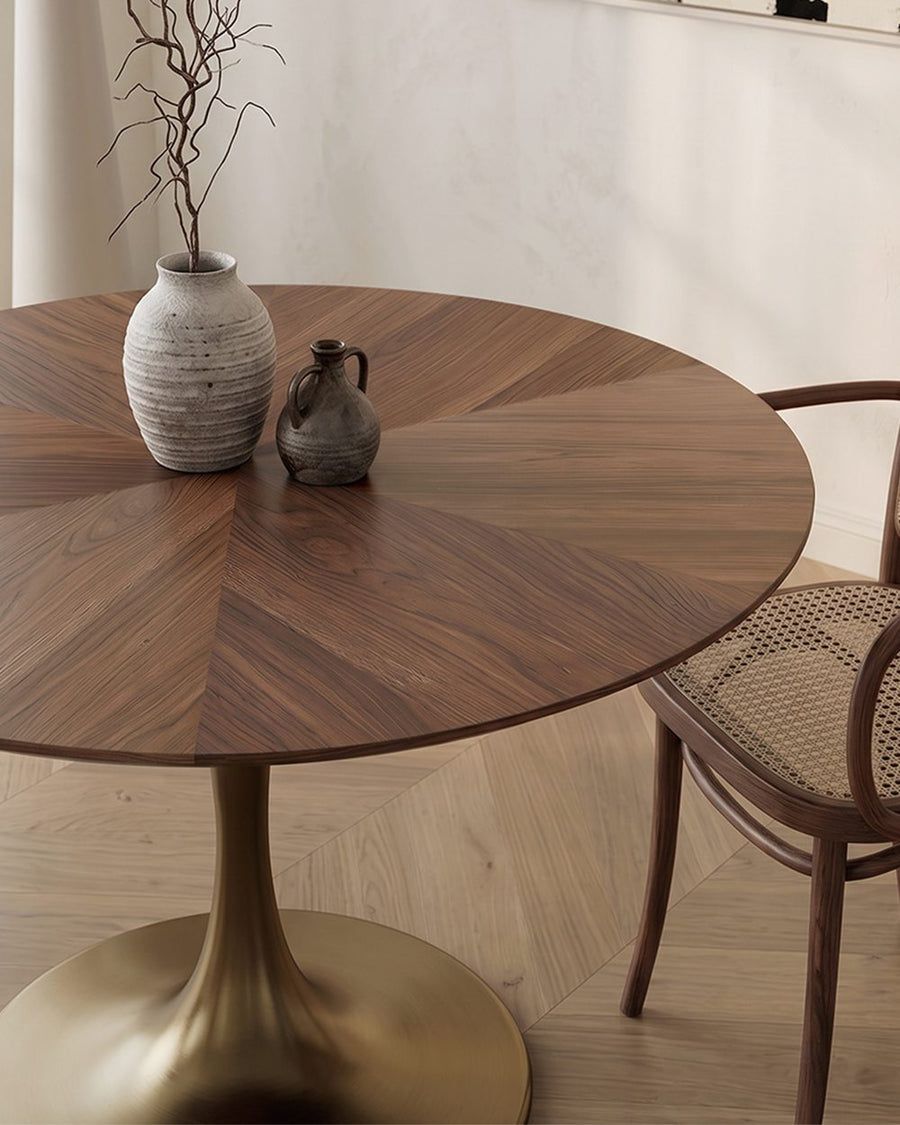 Justina Small Round Dining Table, Solid Wood 产品图 14