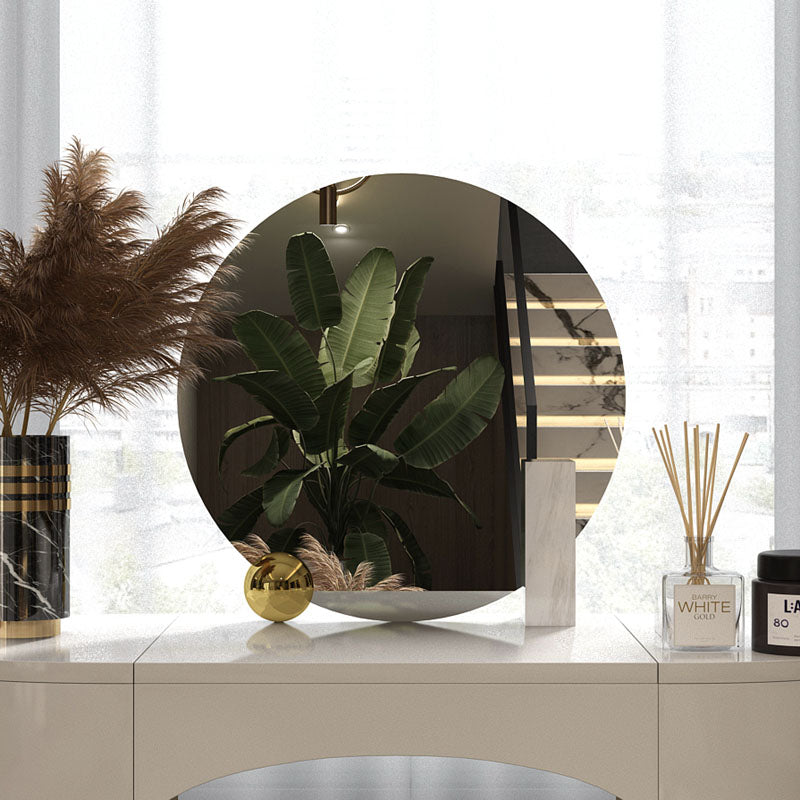PI33 Round Mirror in a modern UK home