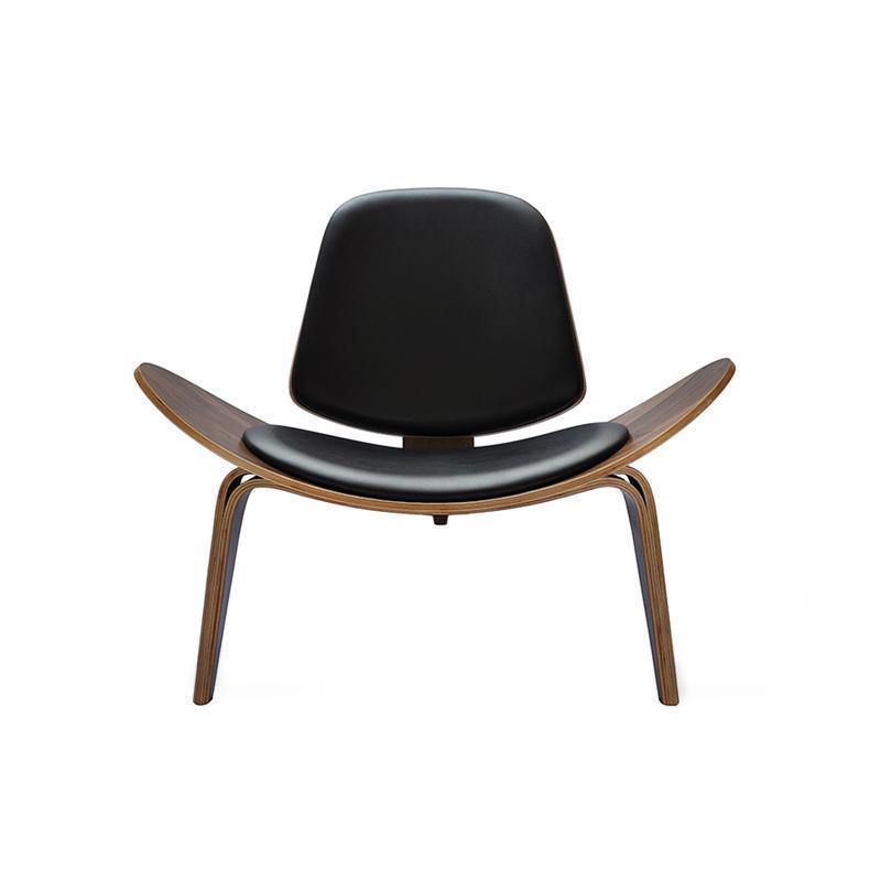 Hans Wegner CH07 Shell Chair, White & Oak in a modern UK home